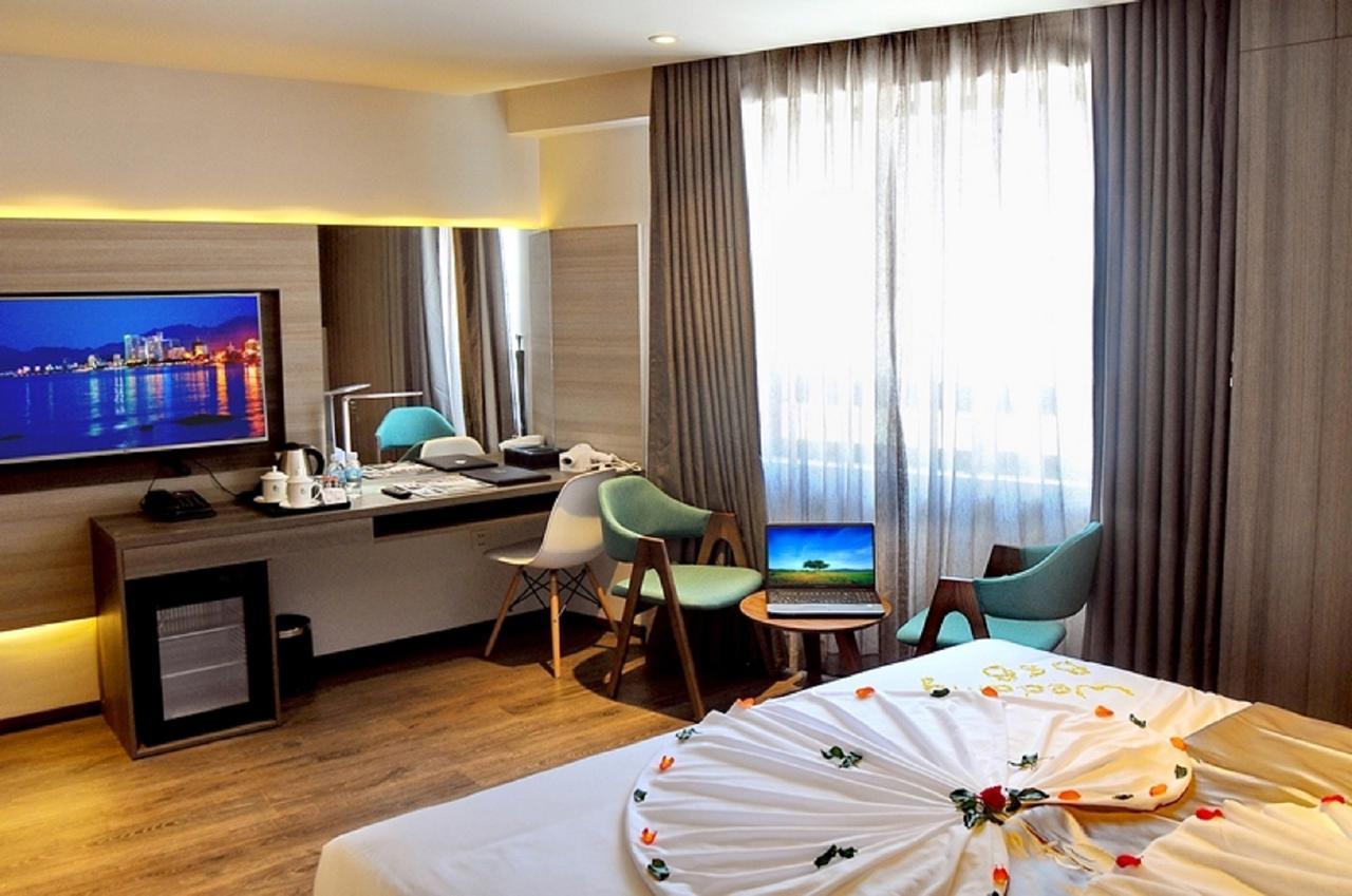 บีบี โฮเต็ล ญาจาง Hotel ภายนอก รูปภาพ
