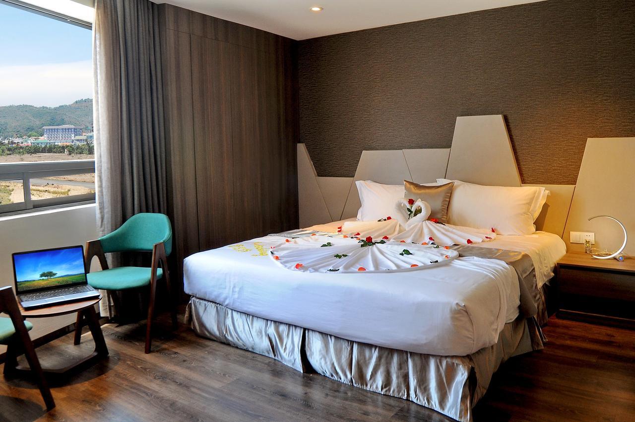 บีบี โฮเต็ล ญาจาง Hotel ภายนอก รูปภาพ