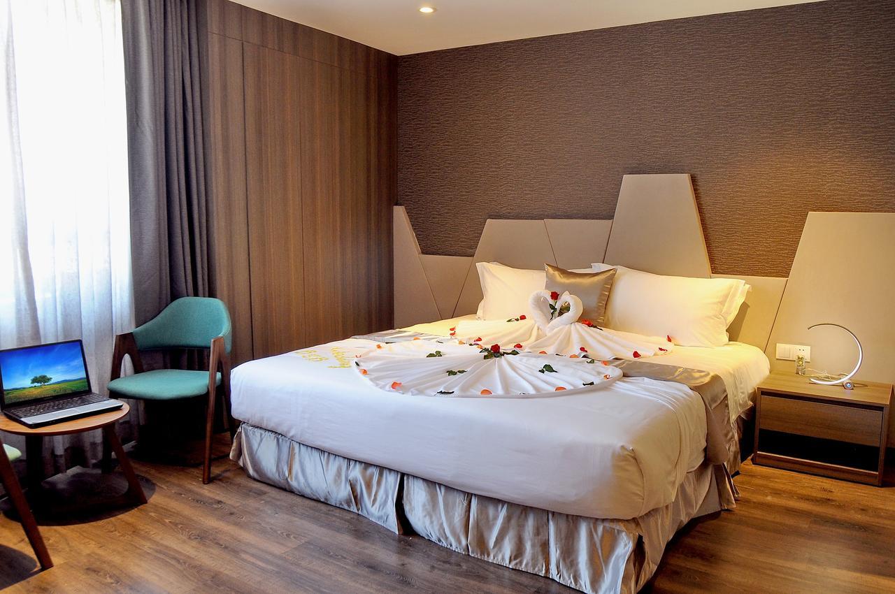 บีบี โฮเต็ล ญาจาง Hotel ภายนอก รูปภาพ